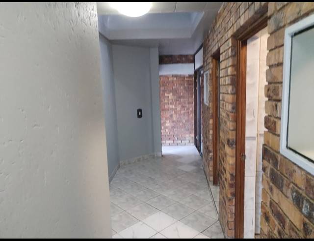 2 bed property to rent in GLENVISTA